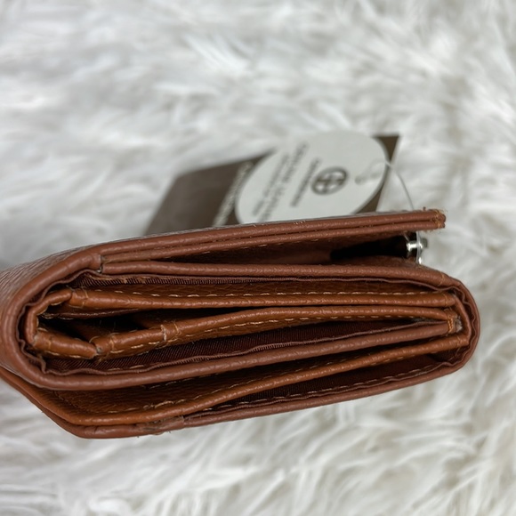 GIANI BERNINI ~ Softly Leather Mini Trifold Wallet ~ Cognac/Silver ~ NWT! - Picture 6 of 10